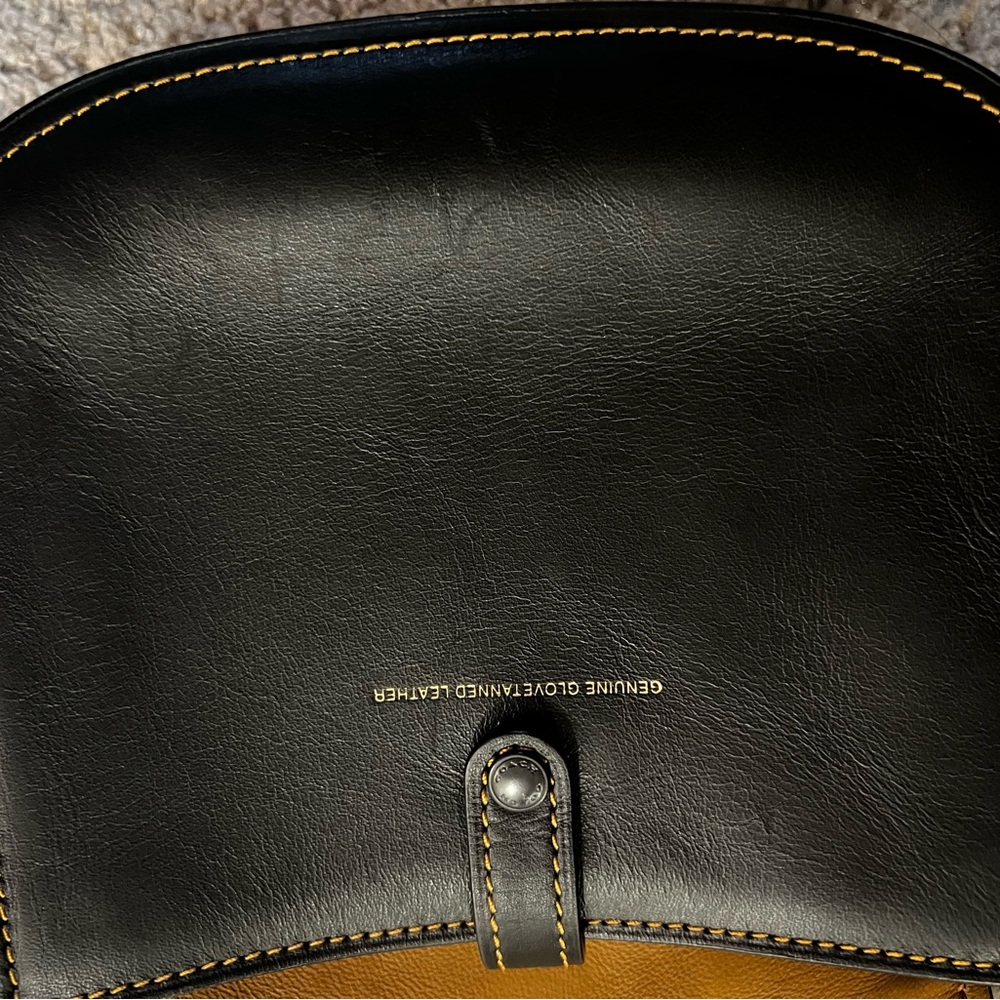 Coach VINTAGE Black Leather Crossbody Bag with Studs and‎ Pearls - Picture 10 of 16